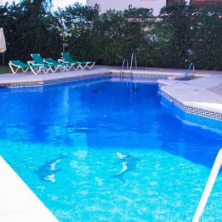 Club Playa Flores 306 *