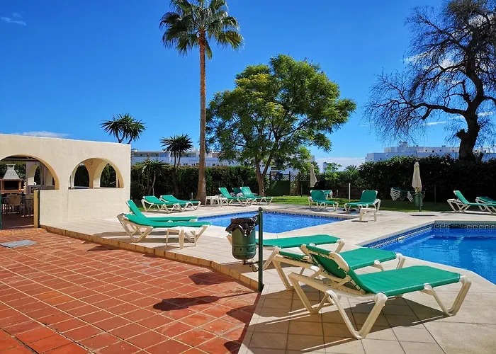 Club Playa Flores 306 *